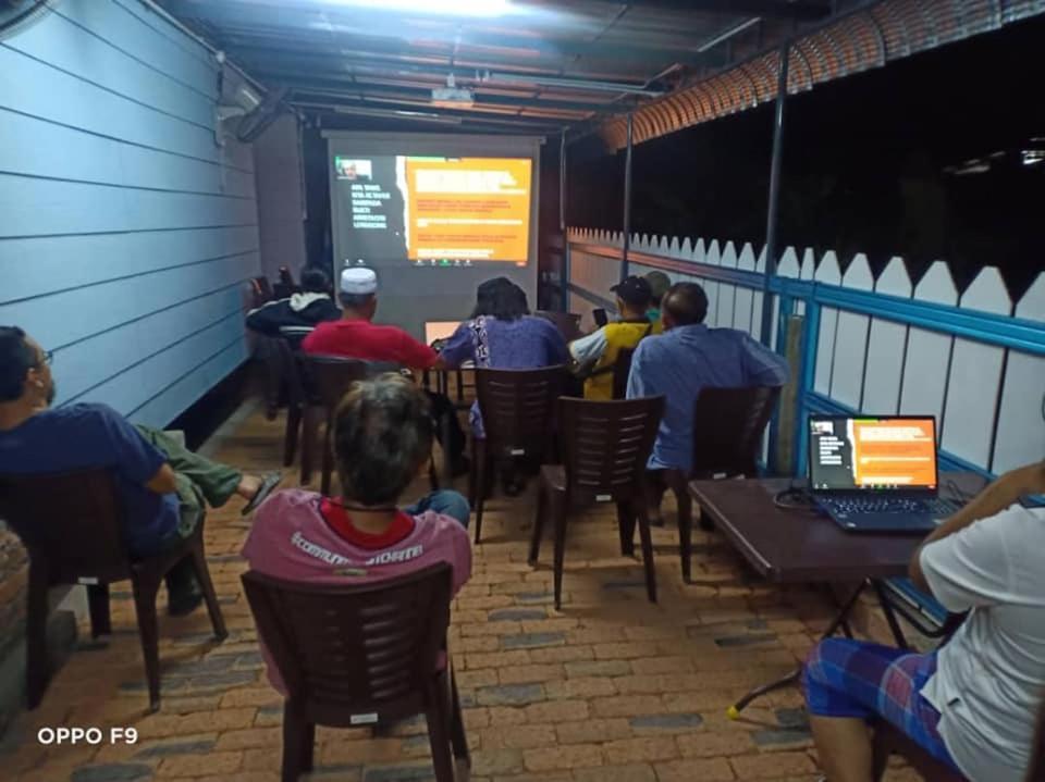 Branda Kampung Sumpitan Lenggong Tiada Sungai Hotell Kampong Ulu Jepai Exteriör bild